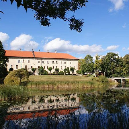 Ostello Dundagas Pils Esterno foto